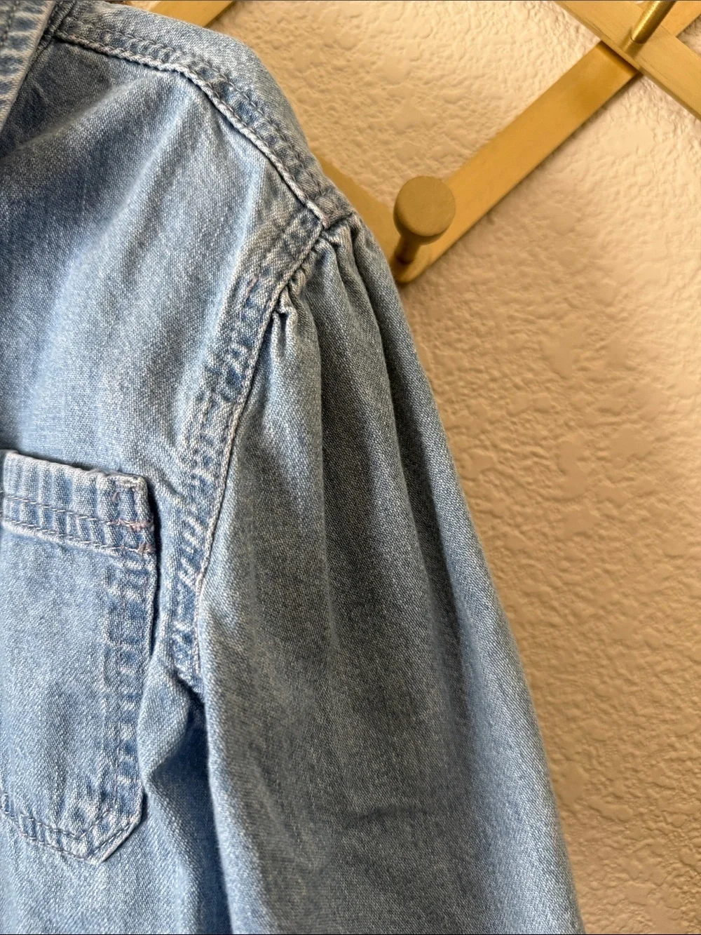GAP light blue